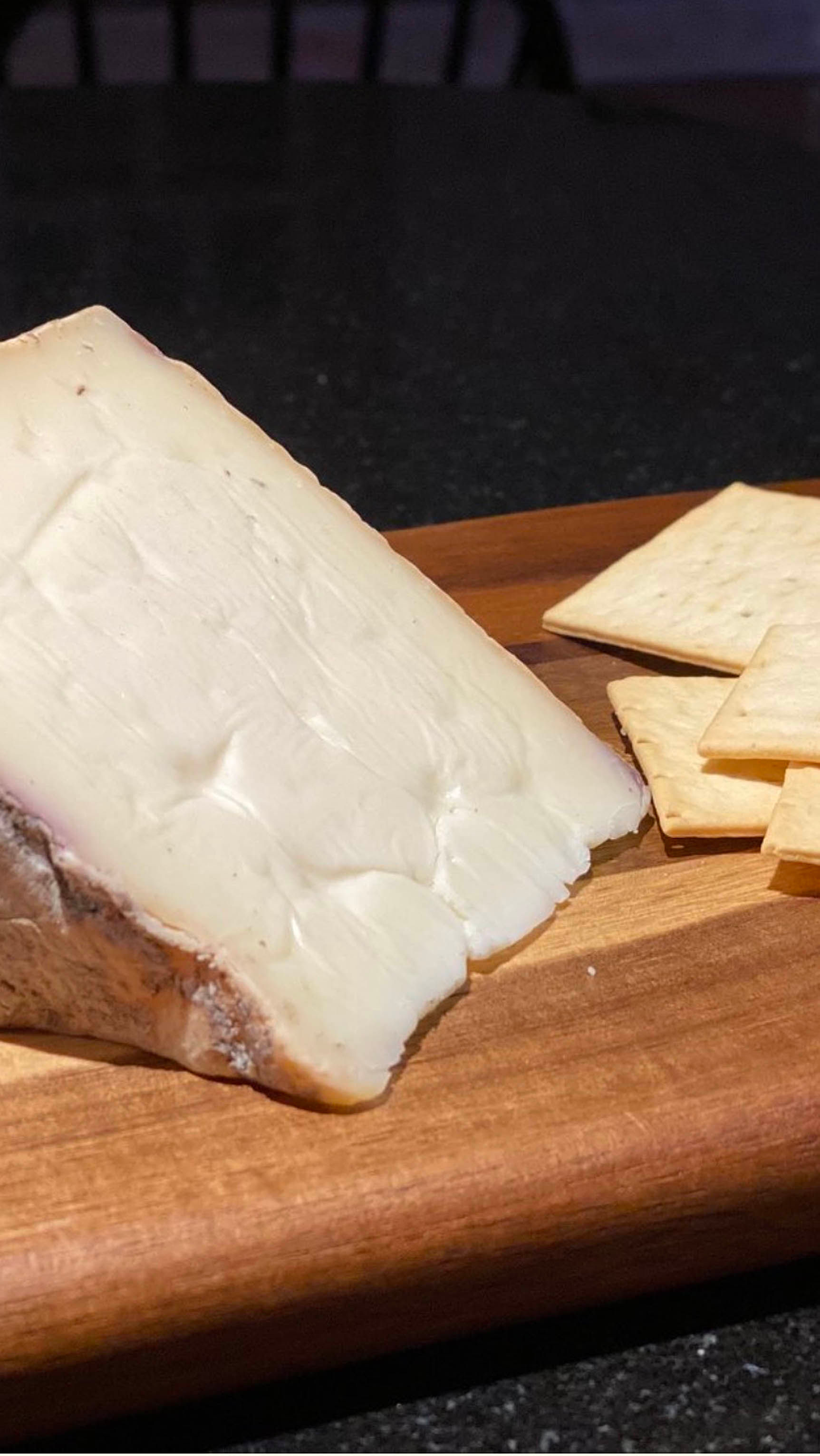 Round Table Farm Cosmo