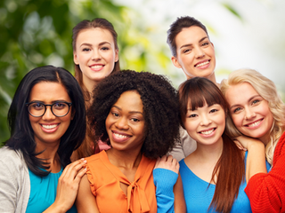 EM TODOS OS MESES, UM POUCO DE MARÇO