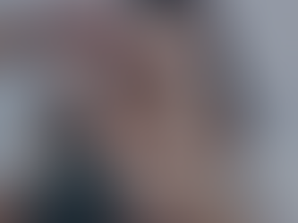 ALGUÉM QUE VEJA VOCÊ