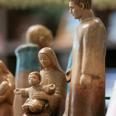 SOBRE ABACAXIS, CELEBRAÇÕES E SIGNIFICADOS