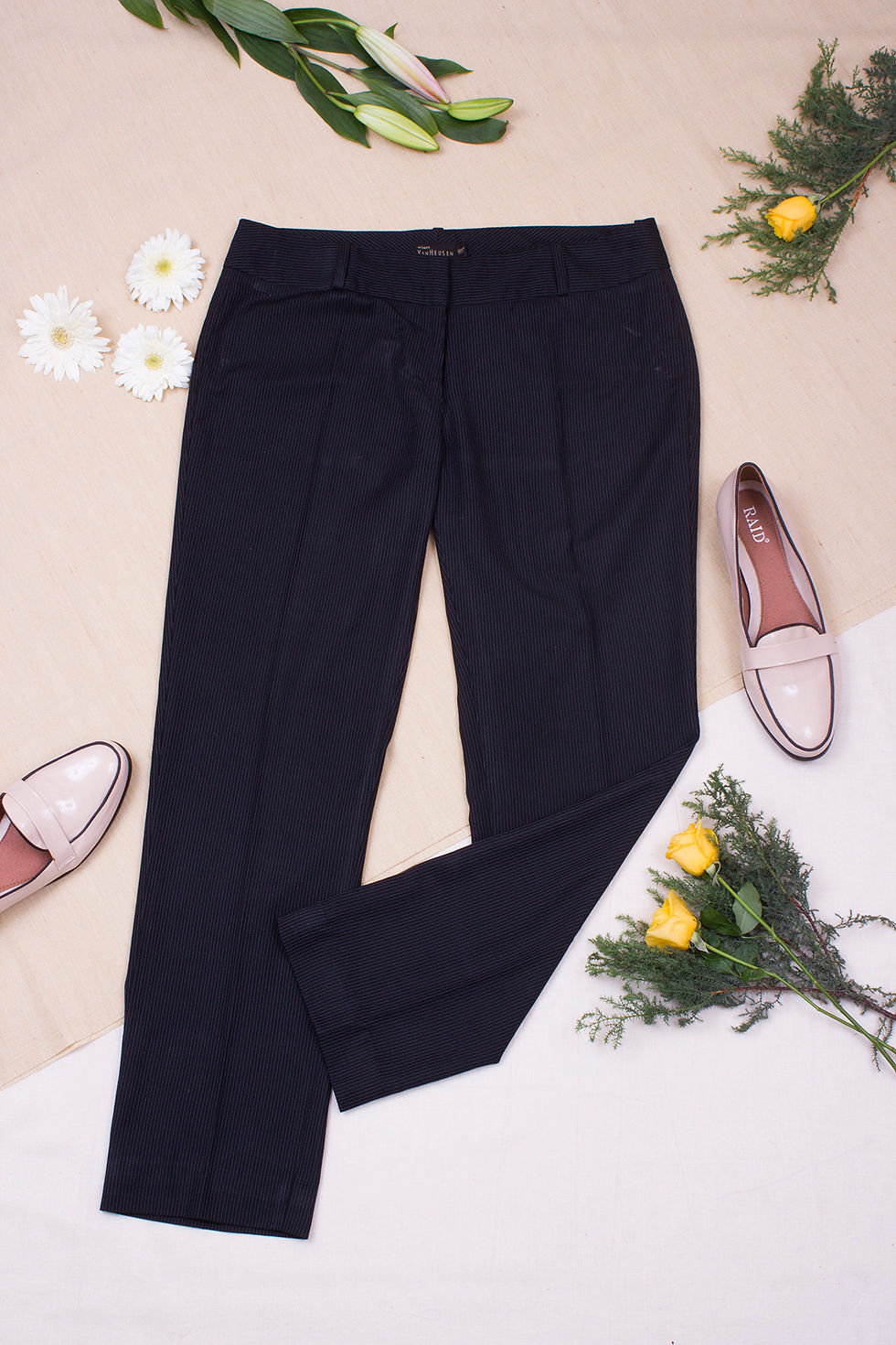 Thumbnail: VAN HEUSEN WOMAN Formal Pants with Stripes (L)