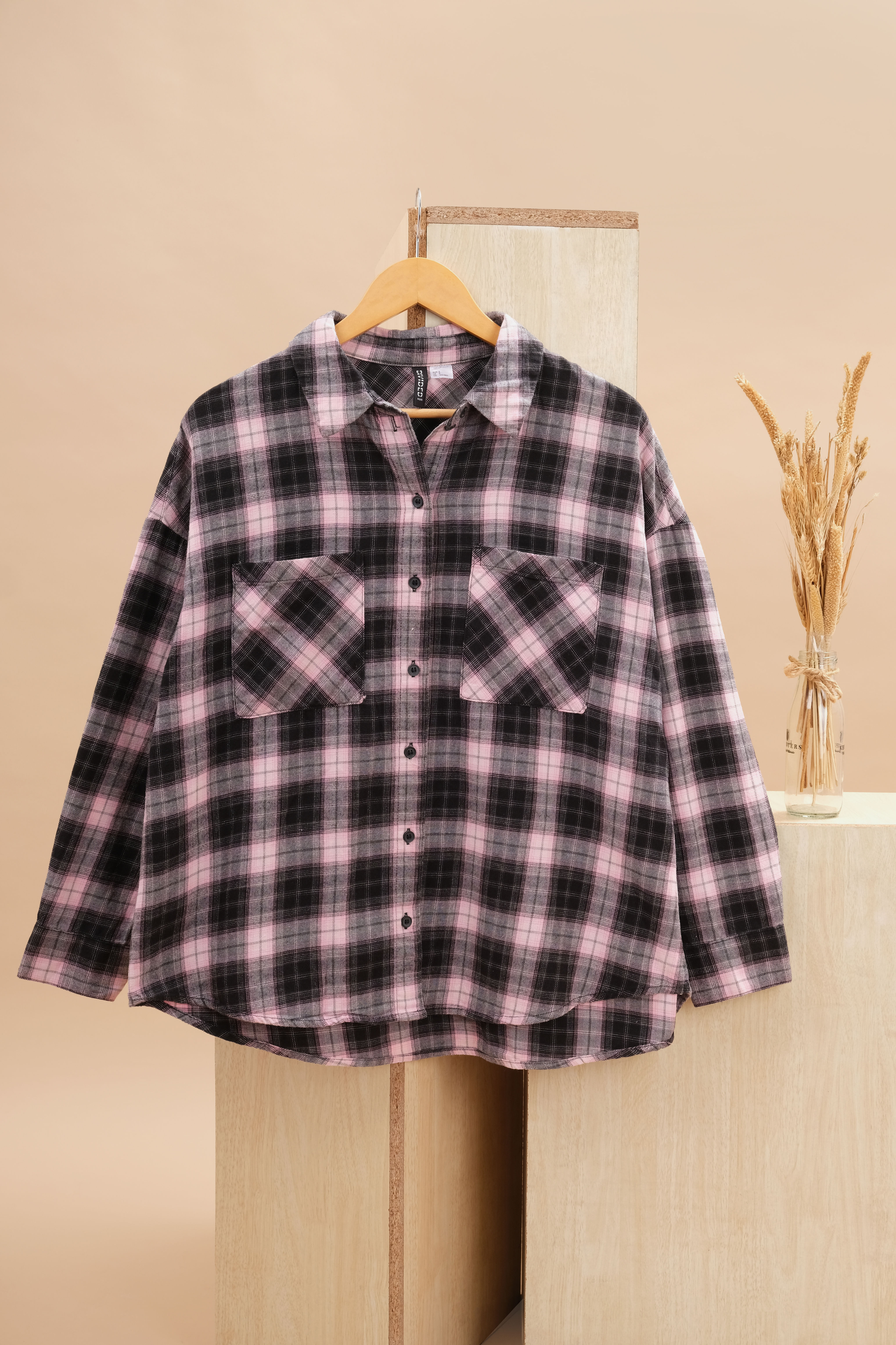 H&M DIVIDED Amaranth Pink & Multi Shirt(XXXL)