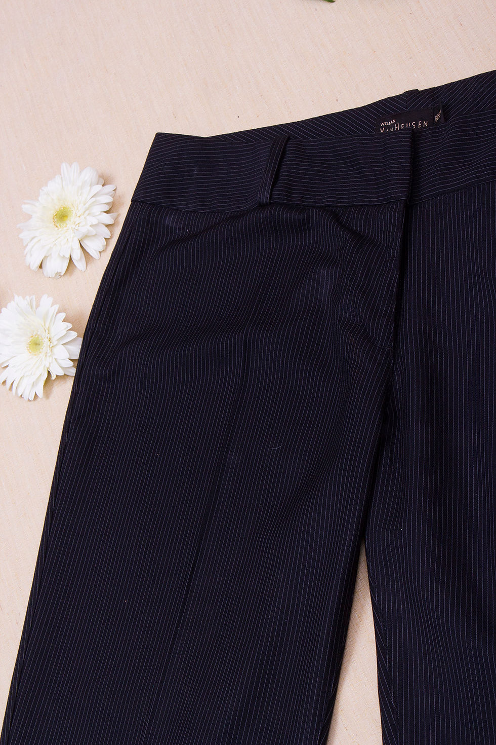 Thumbnail: VAN HEUSEN WOMAN Formal Pants with Stripes (L)