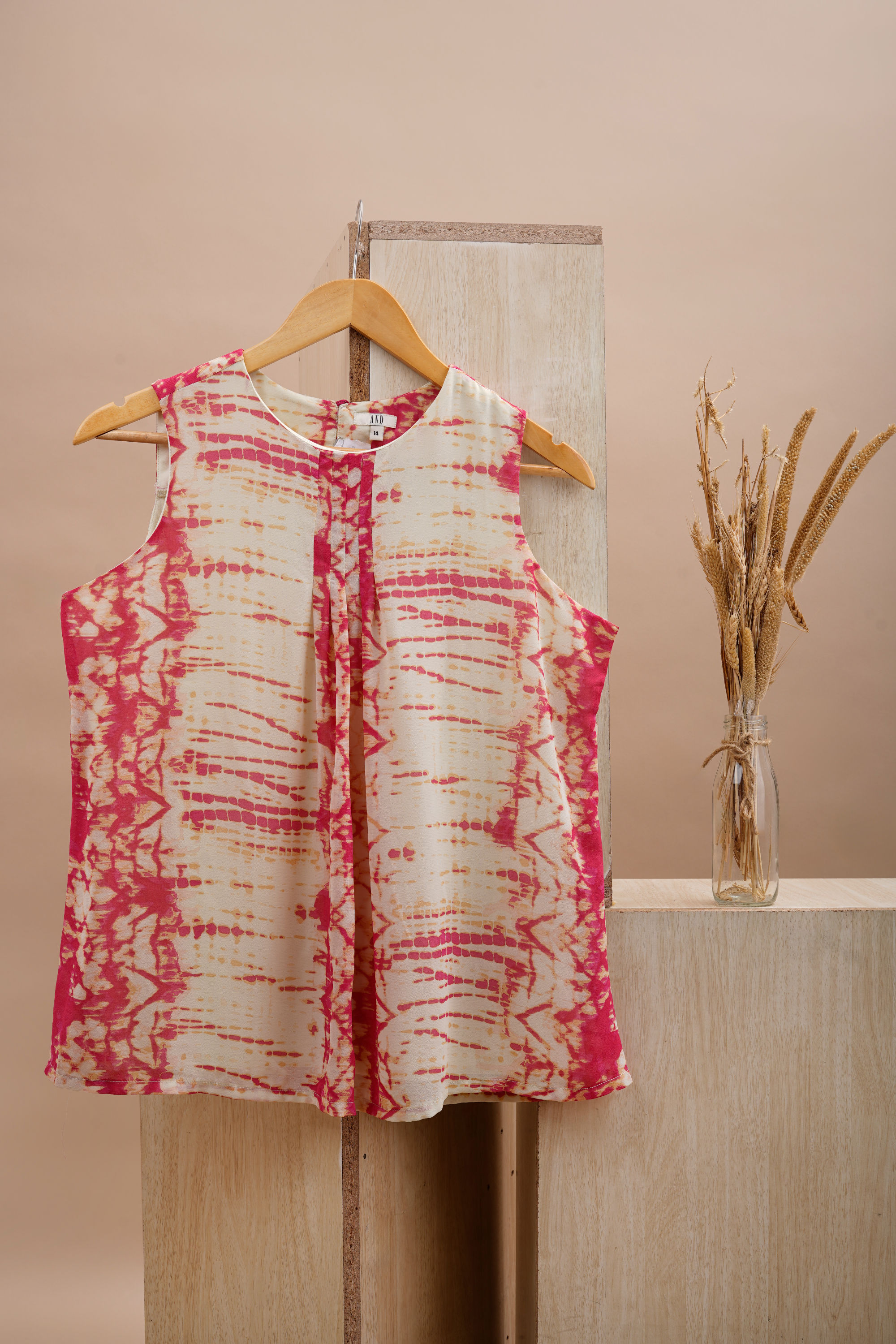 AND Cream & Pink Tie-Dye Button-Closure Top(L)