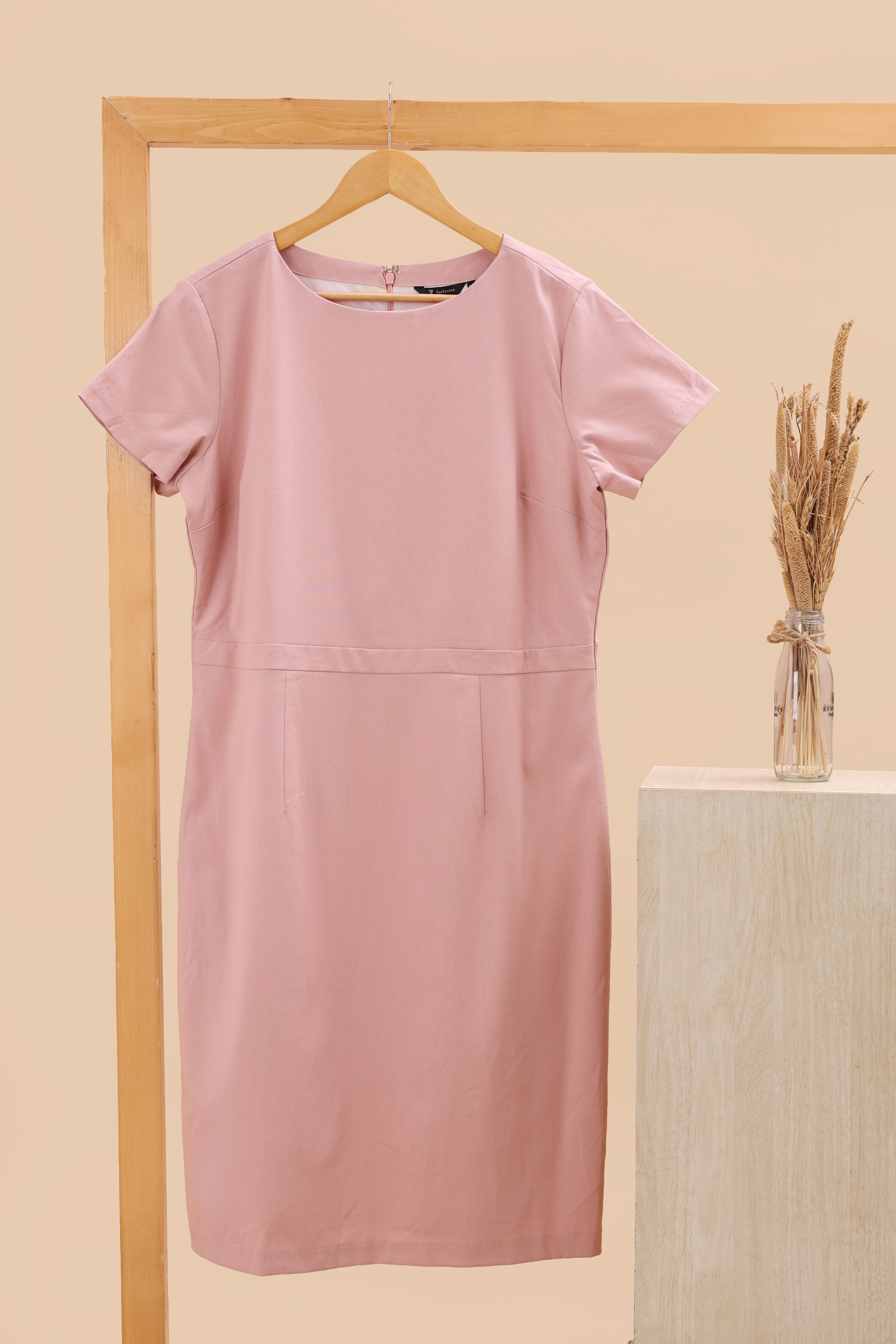 VAN HEUSEN Cameo Pink Sheath Dress – Women’s Office Wear | XL