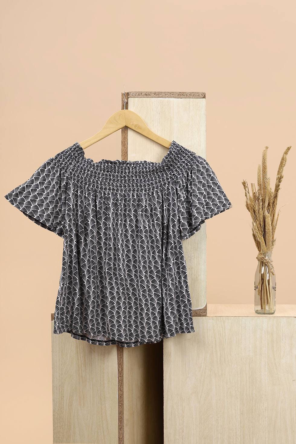 Thumbnail: H&M Black & White Geometric Smocked Bodice Top(XS)