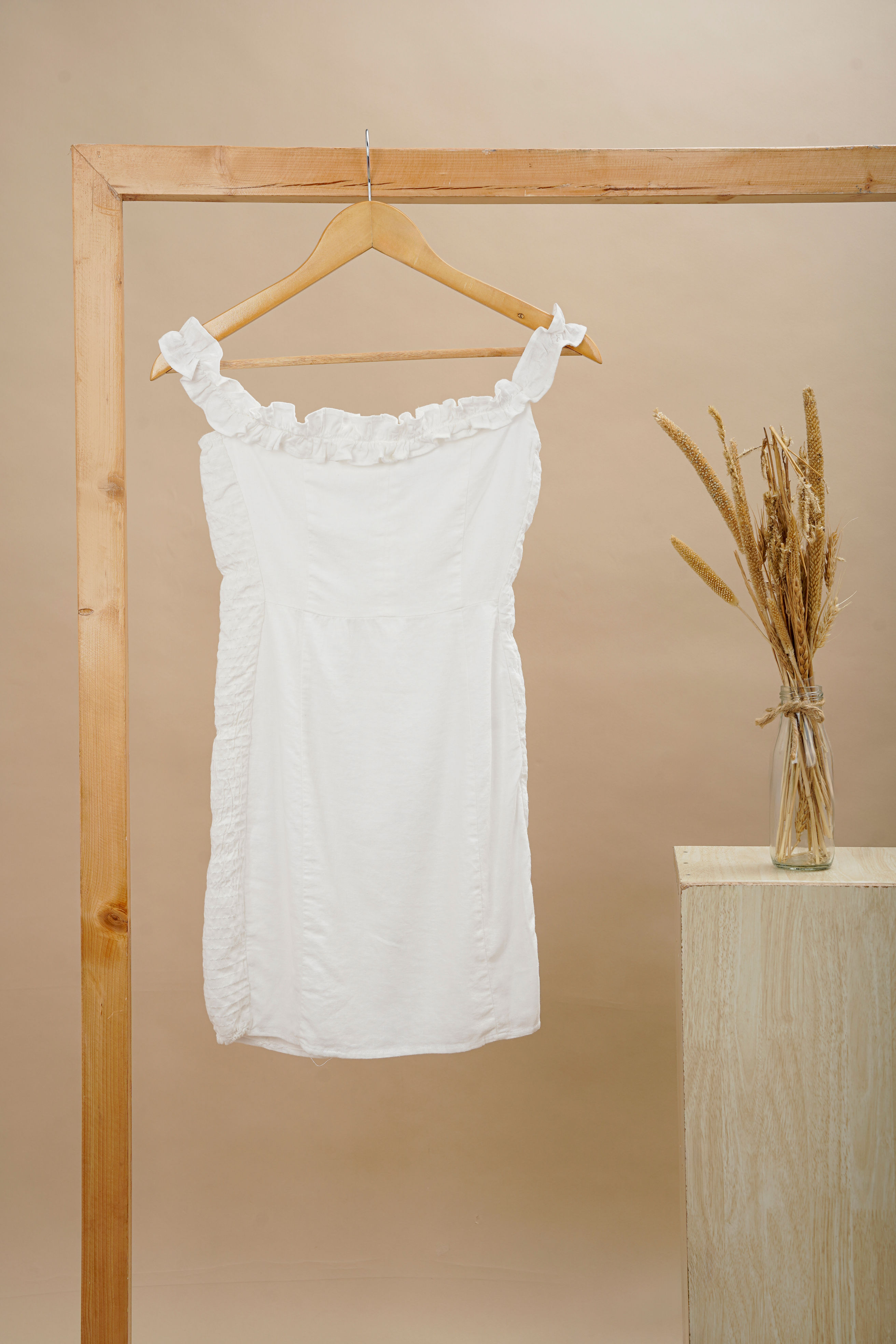 BERSHKA Off-White Mini Dress – Women’s Party Casual Outfit | XXS