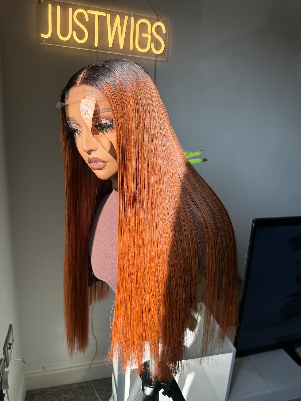 Thumbnail: Ginger Straight  