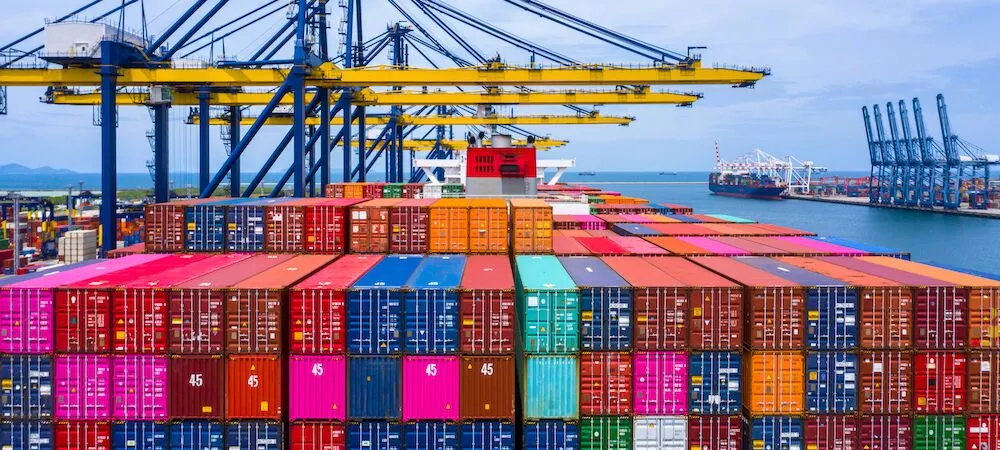 what-is-freight-delivery.webp