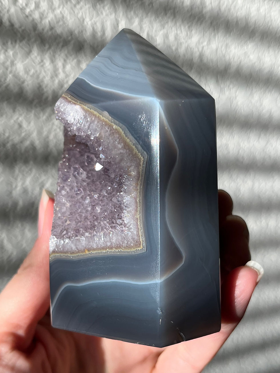 Thumbnail: Druzy Agate Tower