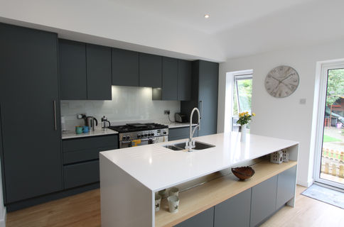 Hawkswood Rise, photo 2 of 11