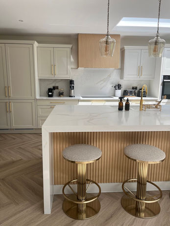 The Highlands, East Horsley, photo 2 of 19