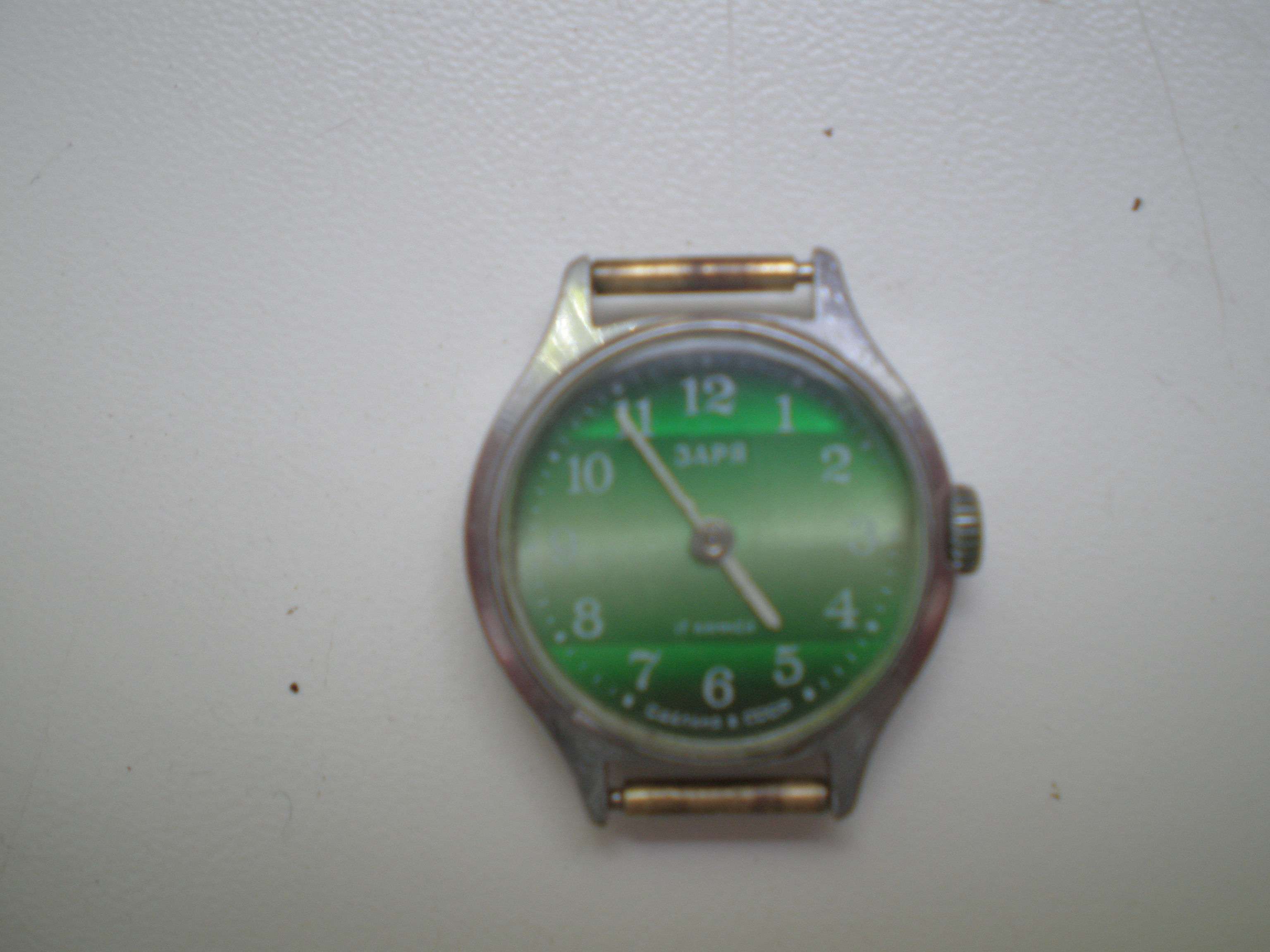 арт. 195 часы женские механические заря сделано в ссср