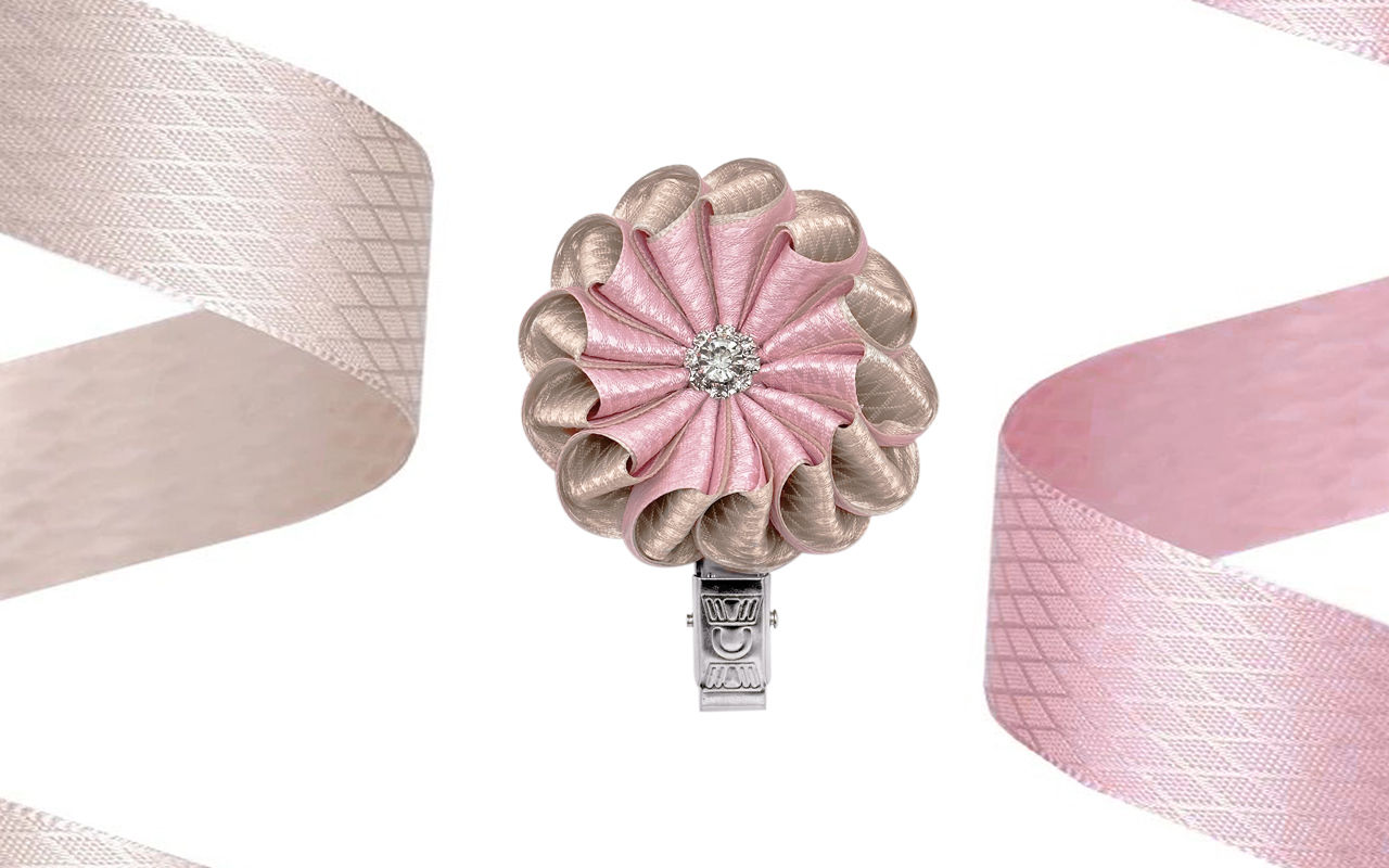 Dog show clip - pink & beige