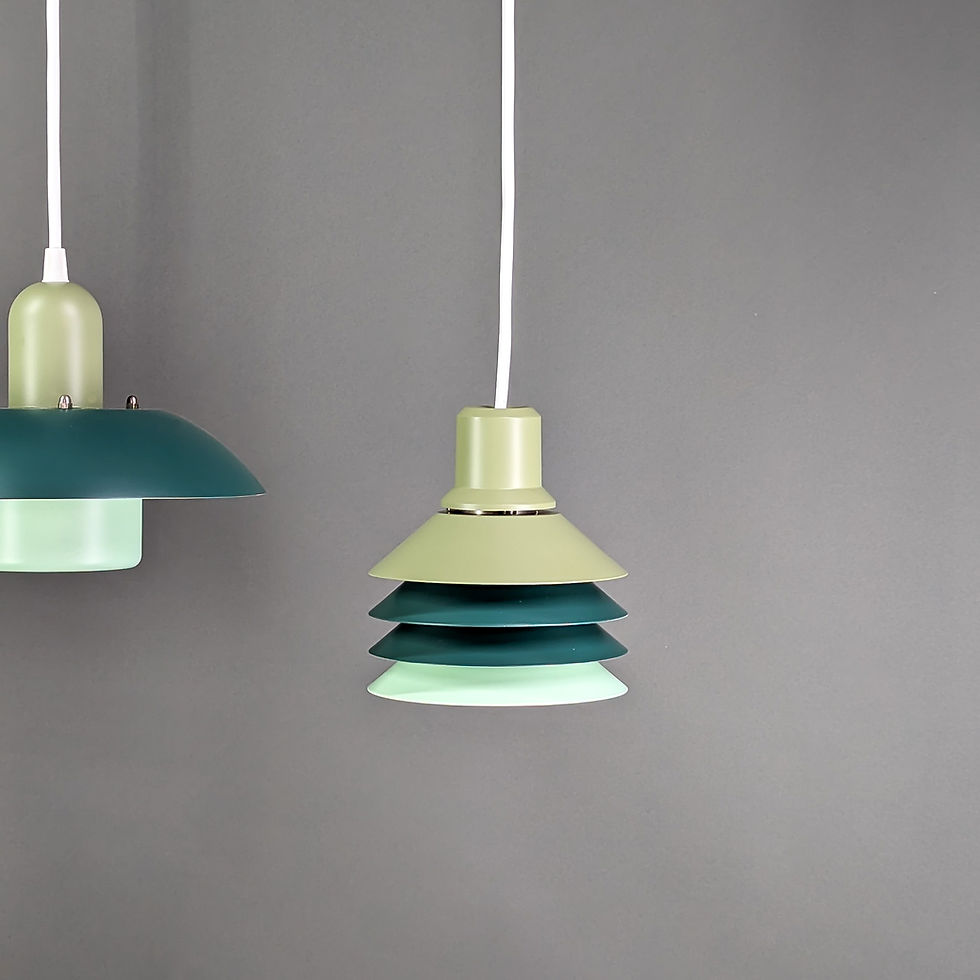 Thumbnail: Set van 3 Scandinavische lampen in groene kleuren