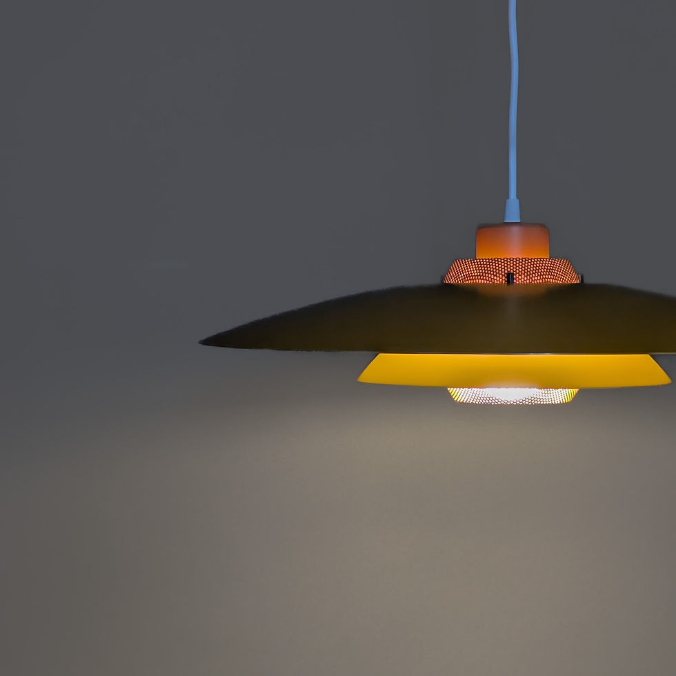 Thumbnail: Vintage retro hanglamp in mosterd geel en oranje bruin tinten