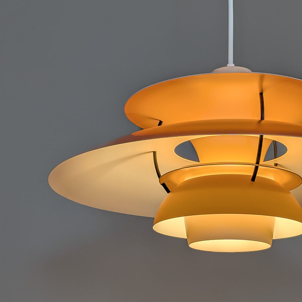 Thumbnail: PH5 lamp van Louis Poulsen – iconisch Scandinavisch design in oranje