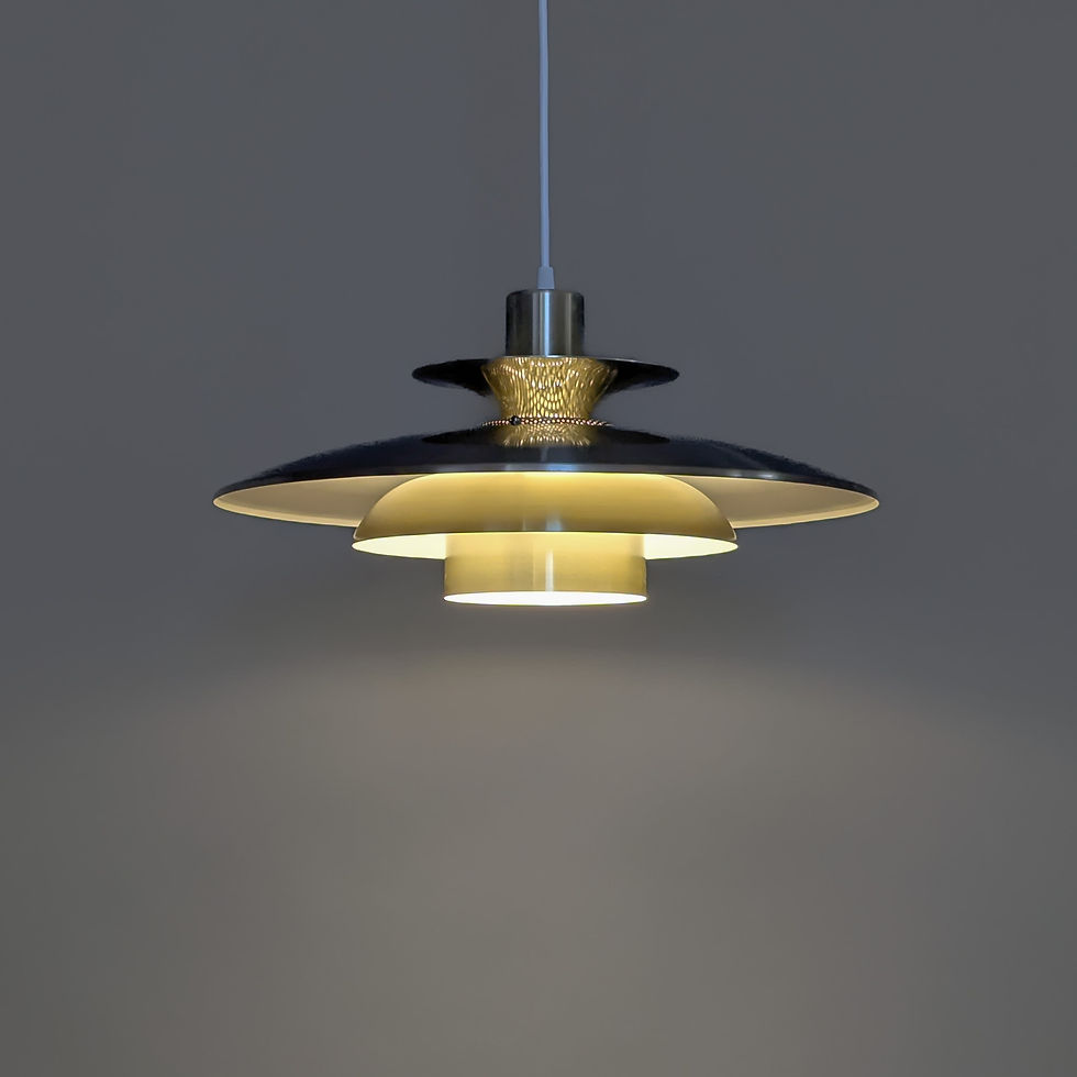 Thumbnail: Vintage Gouden Hanglamp – Retro Mid Century Look