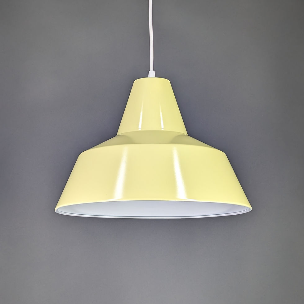 Thumbnail: Elegante Groene Emaille Lamp van Louis Poulsen – Scandinavisch Design