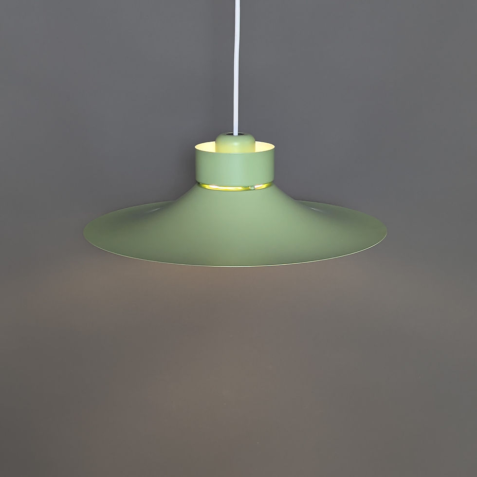 Thumbnail: Groene Horn type 755 Scandinavische retro lamp – gerestaureerd