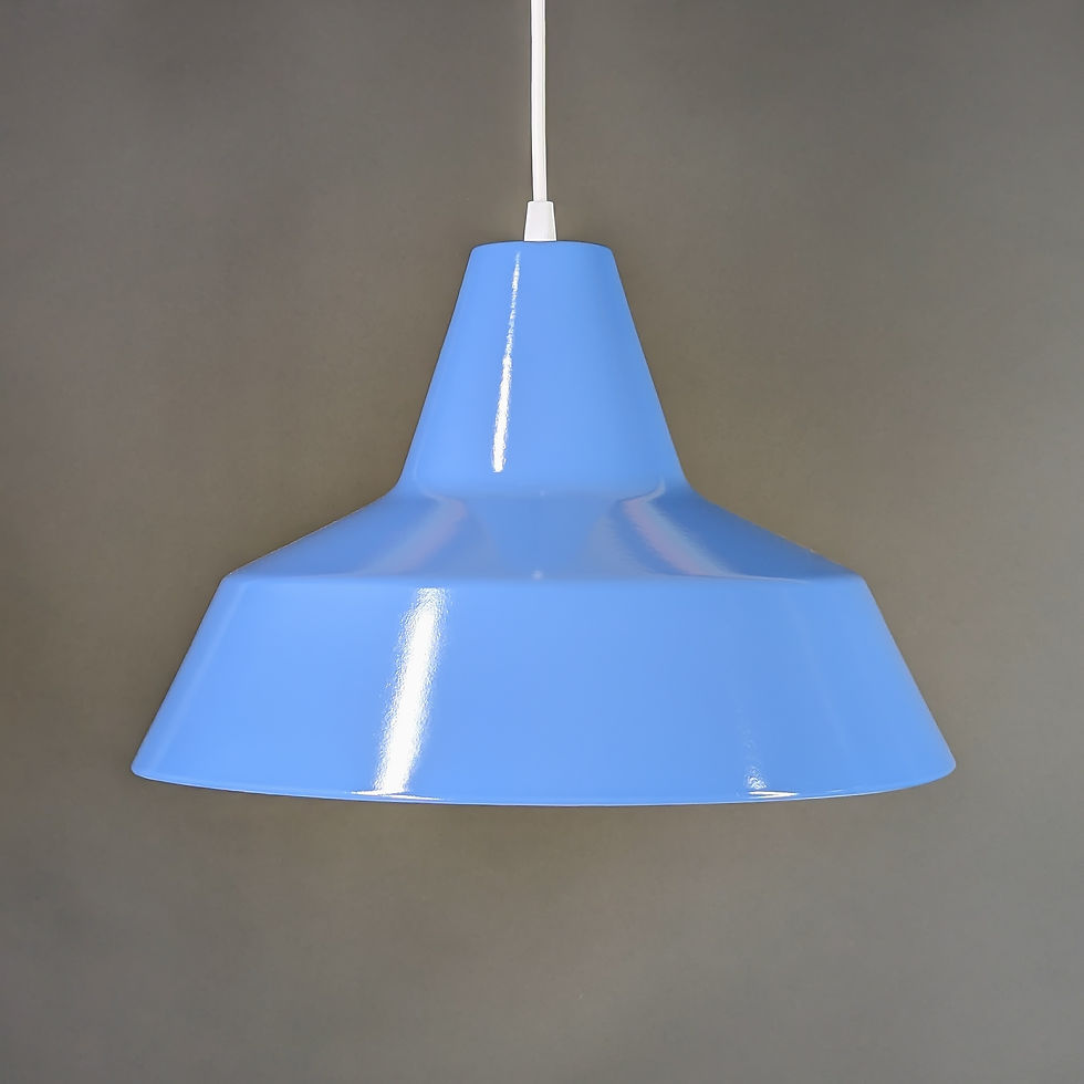 Thumbnail: Set Elegante Blauwe Emaille Lamp van Louis Poulsen – Scandinavisch