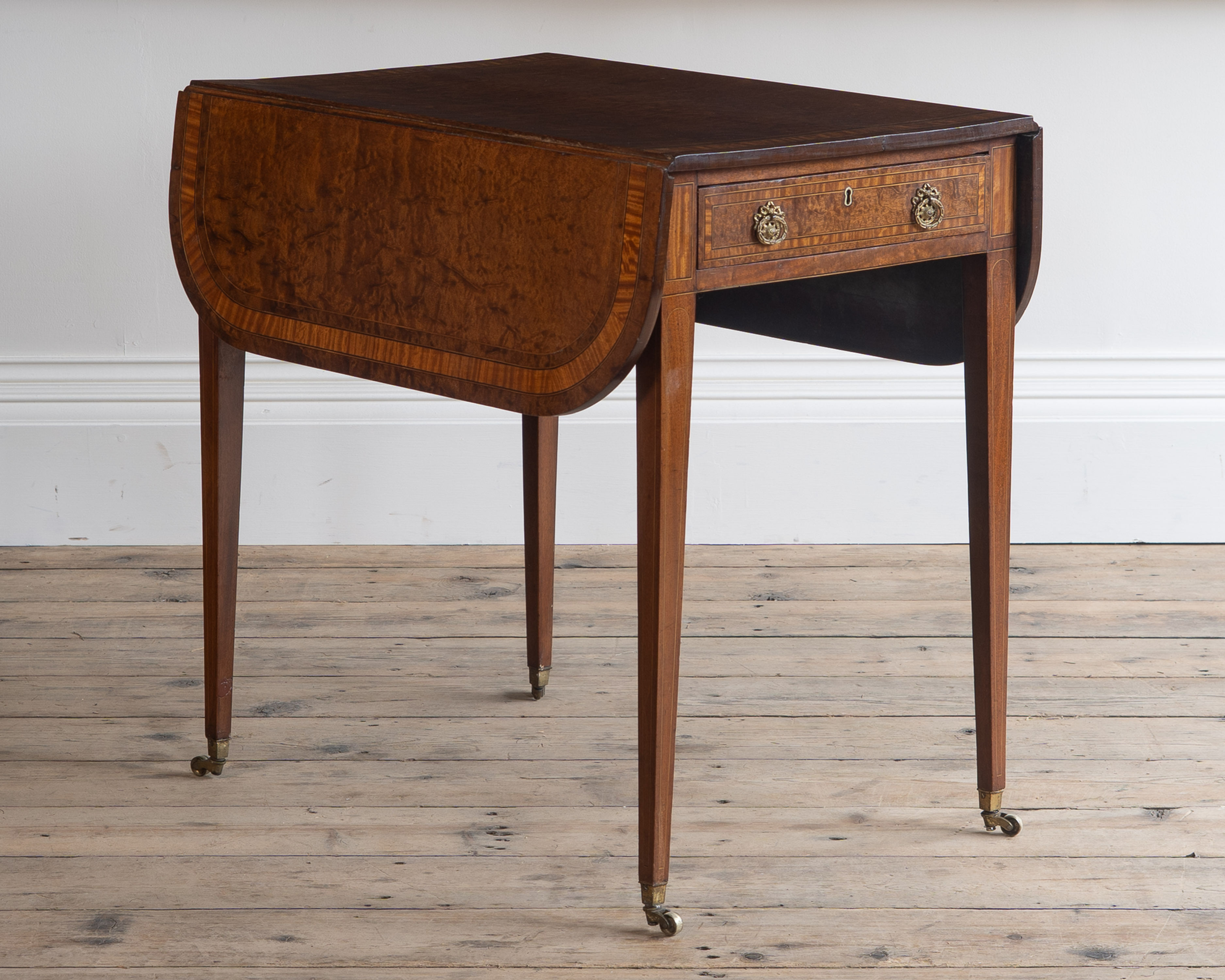 A Georgian Pembroke table