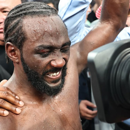 CRAWFORD SE UNE A LA LISTA DE VENCEDORES DEL "CANELO" ÁLVAREZ