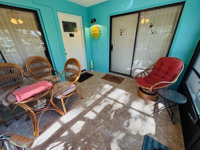 104C Indoor Patio (2)