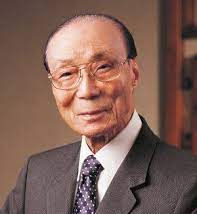 邵逸夫是一位欺世盜名的慈善家！他的娛樂事業就是在協助洗黑錢的！