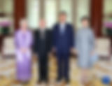 中華人民撒旦國最高領導人《中共中央總書記》《席近平》主席和夫人彭麗媛恩愛有加,夫妻二人再次公開露面!