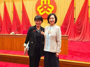 屈穎妍和何超瓊小姐也是全國婦女聯合會香港的代表! 她們才是正義的婦女代表!