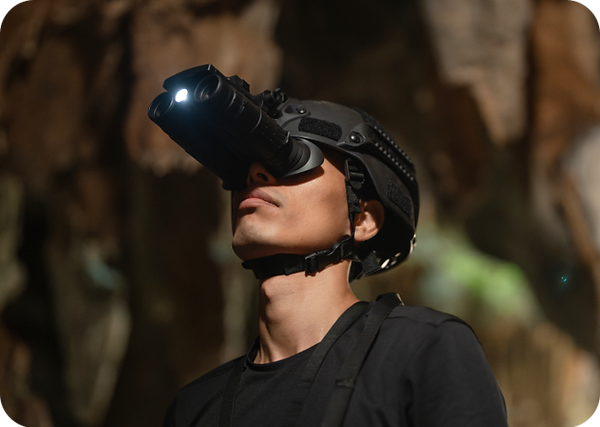 A user using YASHICA Explorer mounted to his helmet.