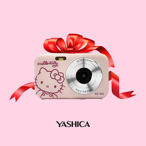 YASHICA x Hello Kitty Digital Camera DZ-100 (Pink) | YASHICA