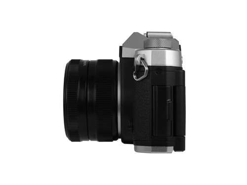 YASHICA FX-D 100 Digital Film Simulation Camera | YASHICA