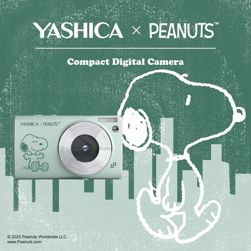 SNOOPY*◡̈⃝ YASHICA x Peanuts Digital Camera (Sage) | YASHICA