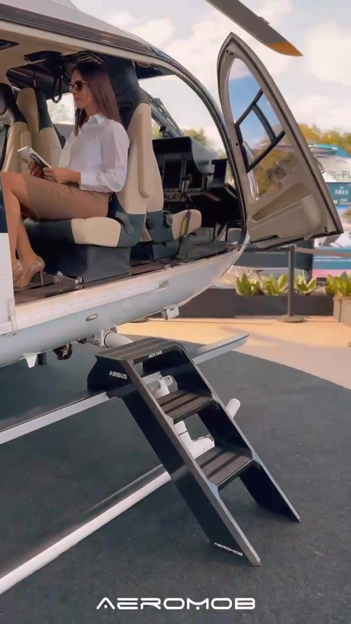 Thumbnail: Aeroladder | Helicopter Carbon Fiber Ladder | Airbus H130