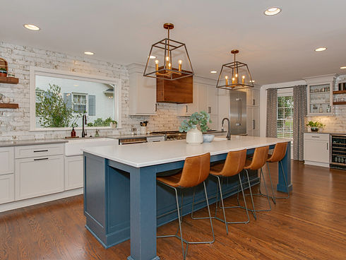 Kitchen Family room .jpeg