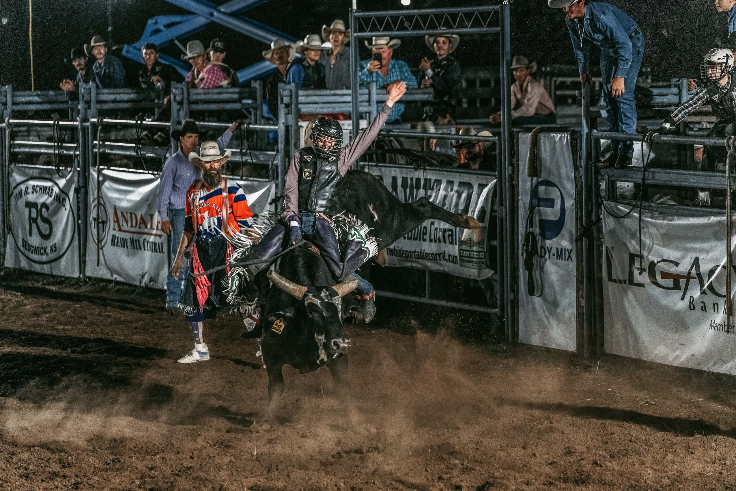 Rodeo Nighttime Spectacle | Wild To The Fence 1