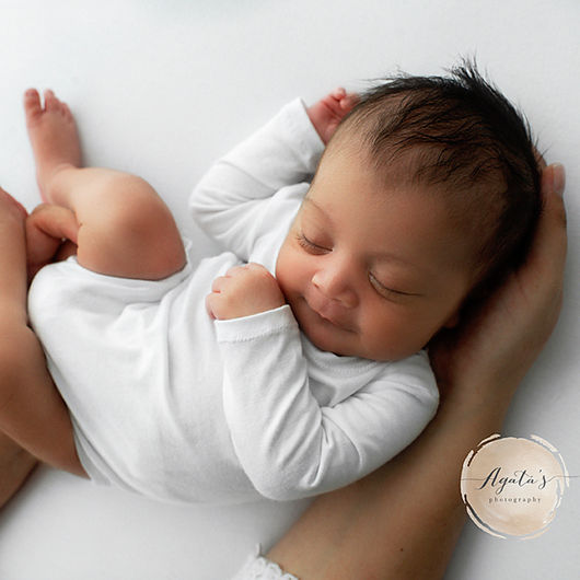 Lifestyle Newborn Baby Photography | Agata's Photography