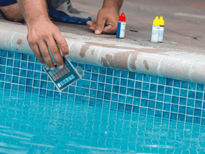 How to Shock Your Pool Based on Gallon Size