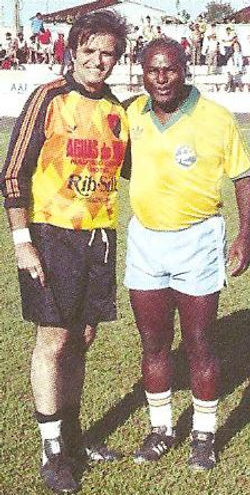 Tomires_e_Edu_do_Santos_foto_histórica.jpg