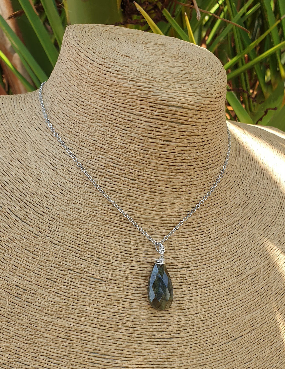 Thumbnail: Labradorite necklace 