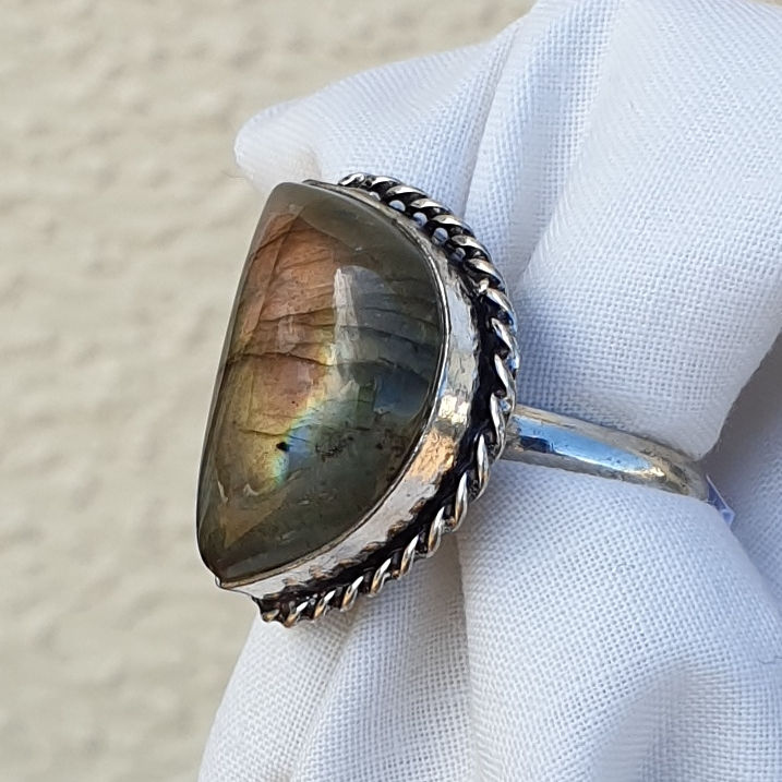 Thumbnail: Labradorite ring size P 