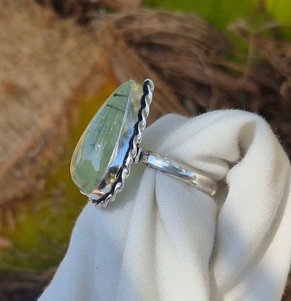Thumbnail: Prehnite Ring Size S