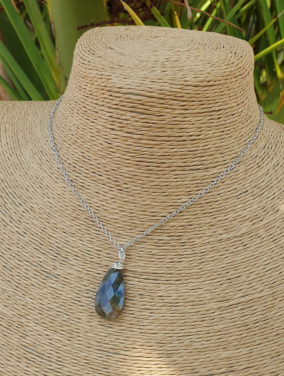 Thumbnail: Labradorite necklace 