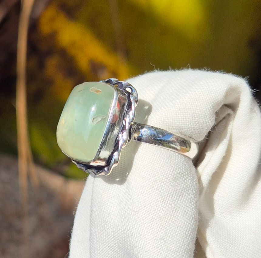 Thumbnail: Prehnite Ring Size M