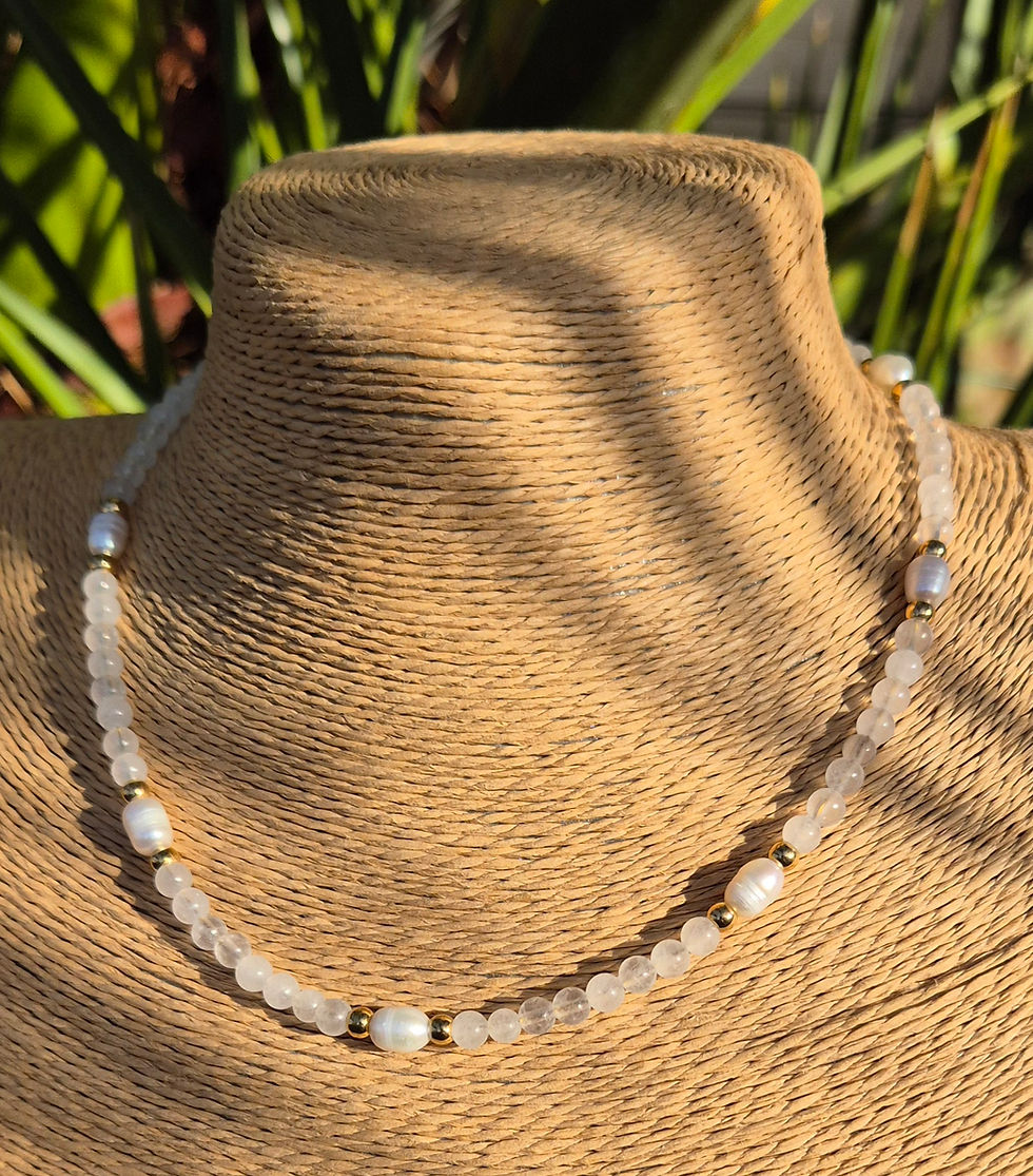 Thumbnail: Clear Quartz Freshwater Pearl Necklace 