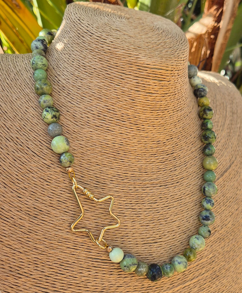 Thumbnail: Green Chrysoprase Necklace 