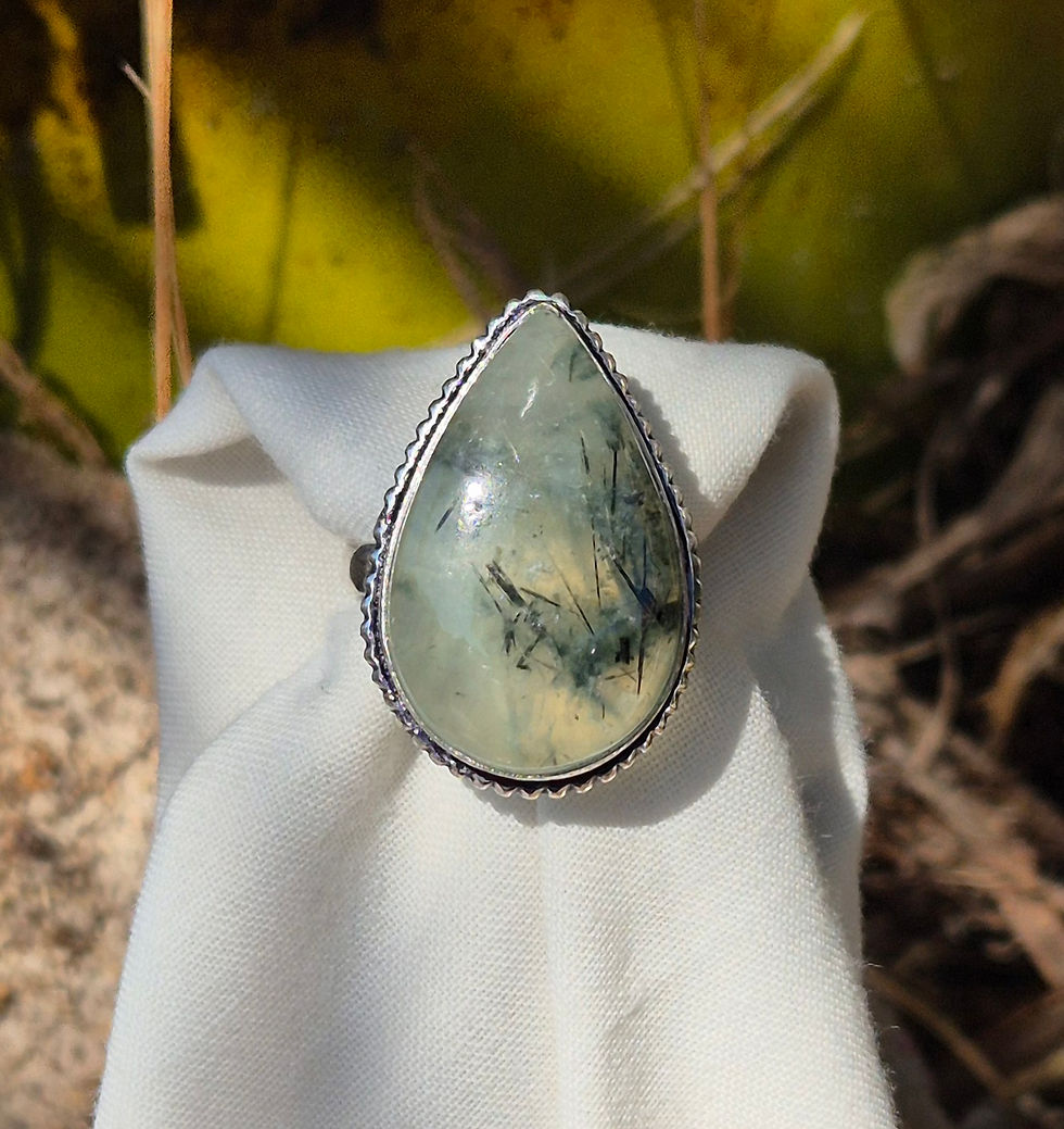Thumbnail: Prehnite Ring Size Q