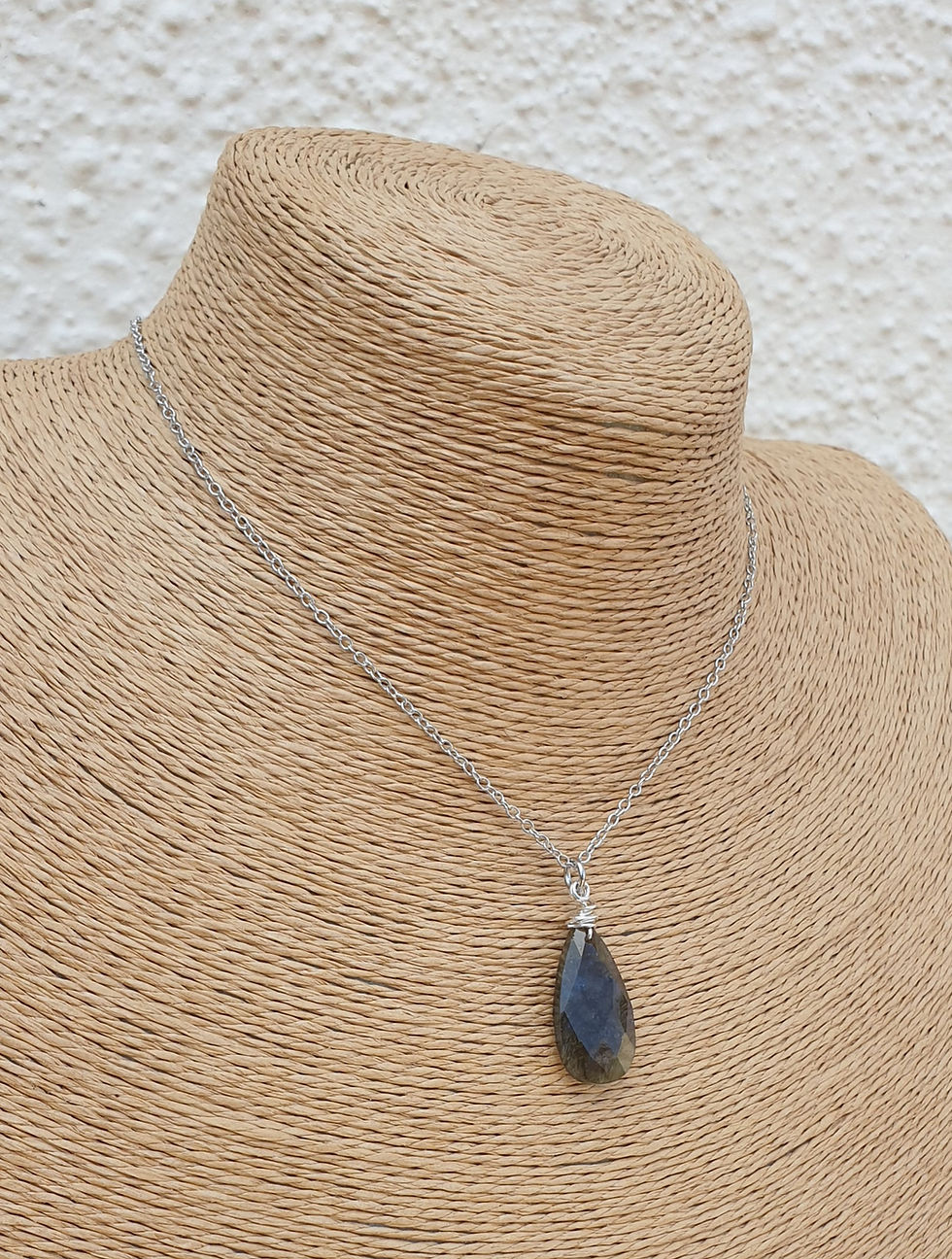 Thumbnail: Labradorite necklace 
